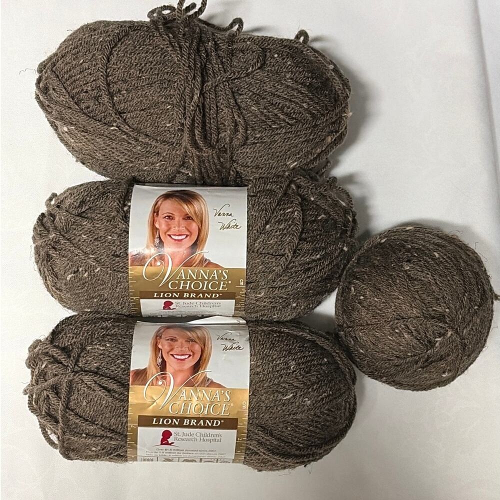 Lion Brand Vanna's Choice Barley 403 Yarn Lot 2 Skeins + Partial Same Dye Lot